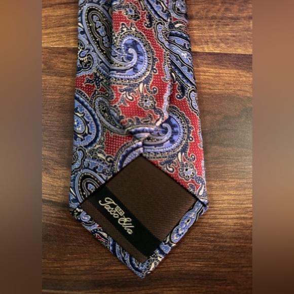 TASSO ELBA 100% Silk Purple On Red  Paisley Necktie - Picture 5 of 10